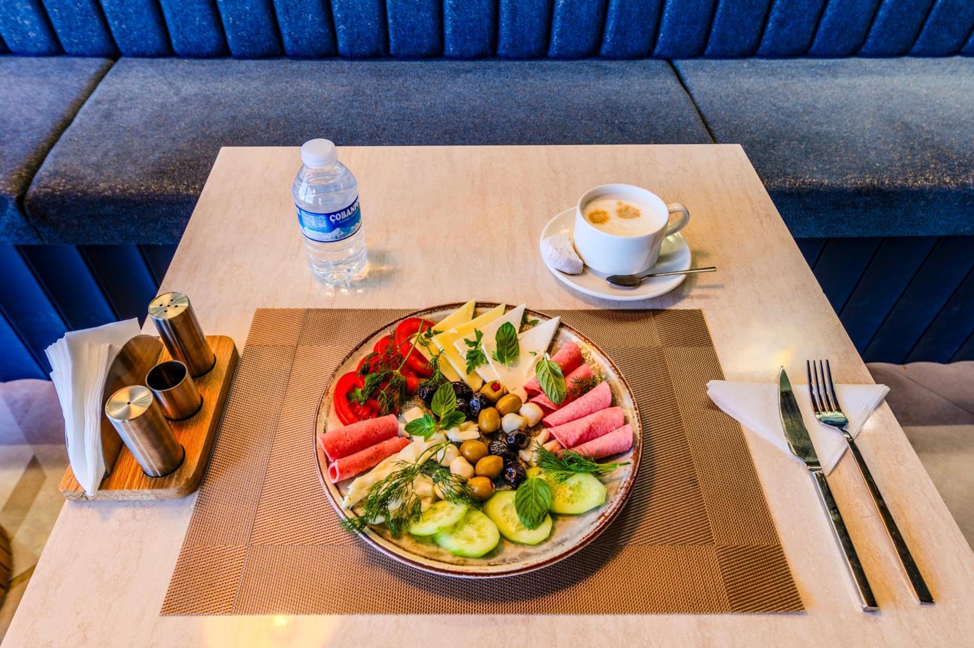 Heaven Premium Hotel Restaurant & Airport Shuttle Arnavutkoy Exterior foto