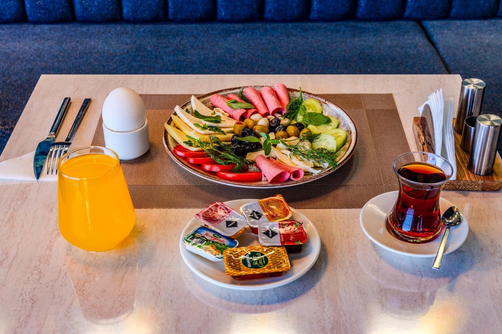 Heaven Premium Hotel Restaurant & Airport Shuttle Arnavutkoy Exterior foto